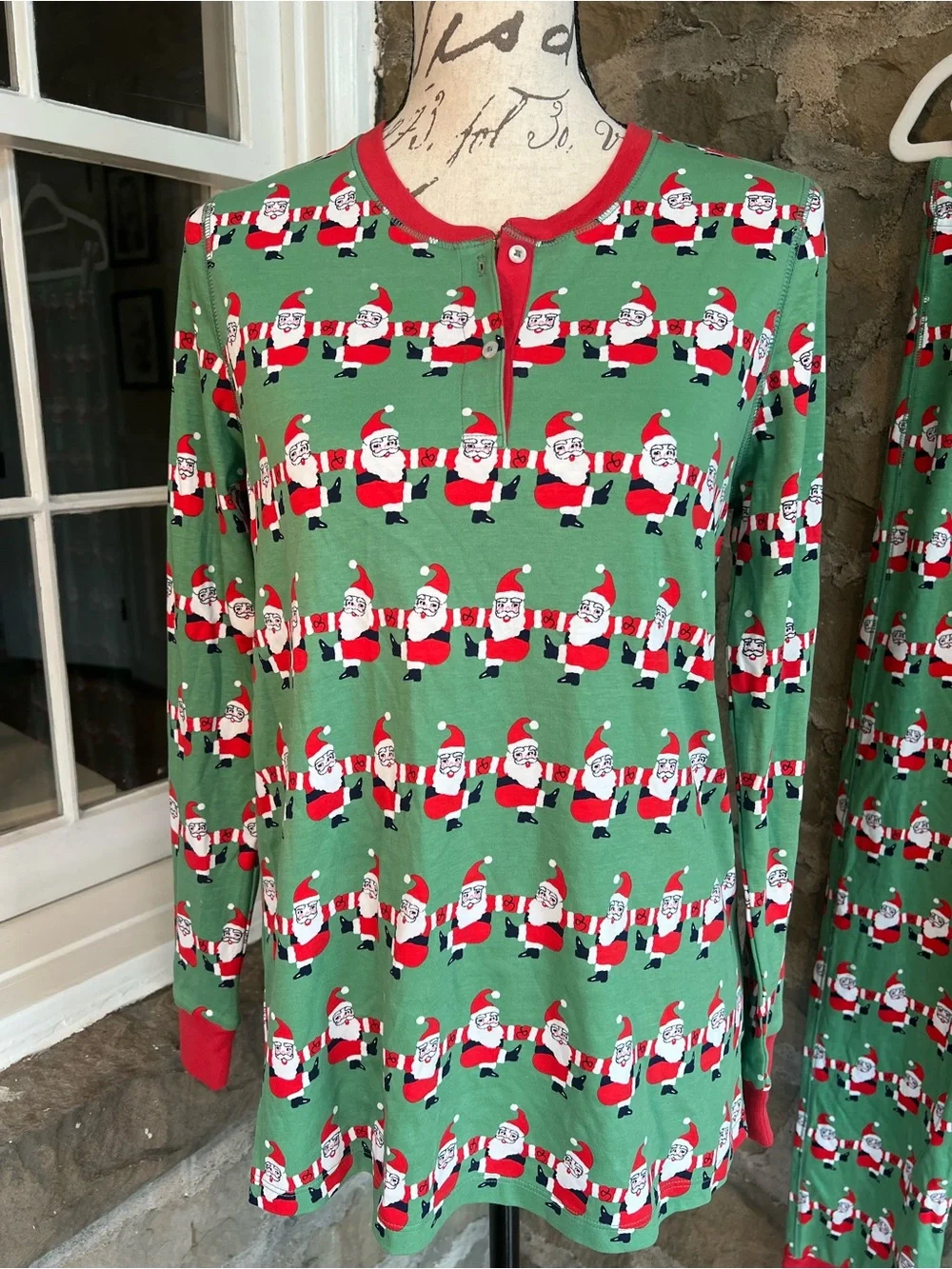 NWT Size M TBBC Chris Kringle Kickline Christmas Santa Print Women's Pajama set